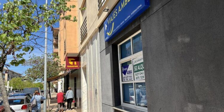 Habla el gerente de Viajes Amberes de Cáceres: «Lo estoy solucionando todo»