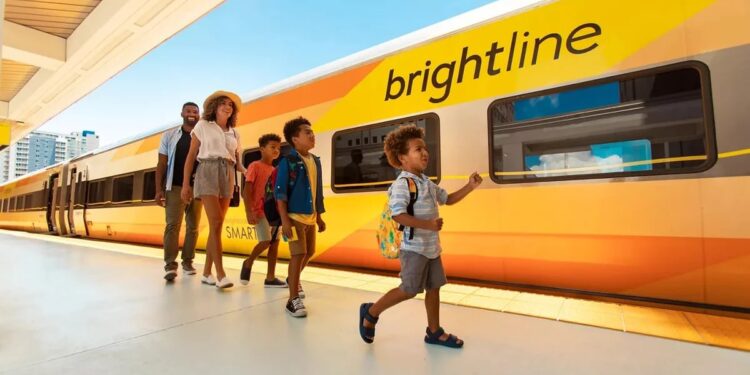 El servicio de tren rápido ofrece descuentos en tarifas para destinos que incluyen Miami