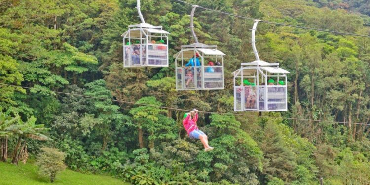 Expotour 2024 atrae a compradoras turísticas del mundo a Costa Rica