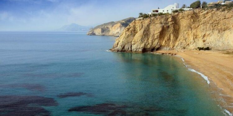 Descubre Villajoyosa, la joya oculta más valorada de Europa en 2024