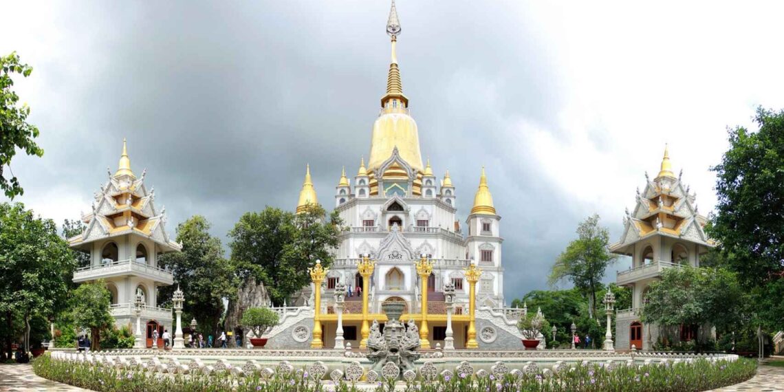 exótica y apasionante por su historia, cultura y belleza natural