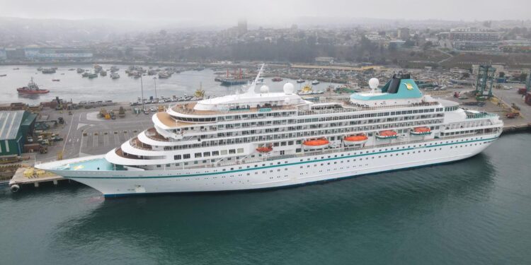 Termina temporada de cruceros en el Puerto de San Antonio