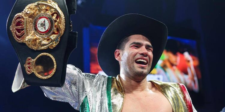 Gilberto ‘Zurdo’ Ramírez hace historia como primer campeón mexicano crucero