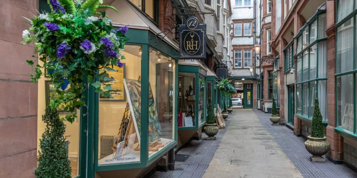 Bistro hidden down 'picture-perfect' street in 'Liverpool's Diagon Alley'