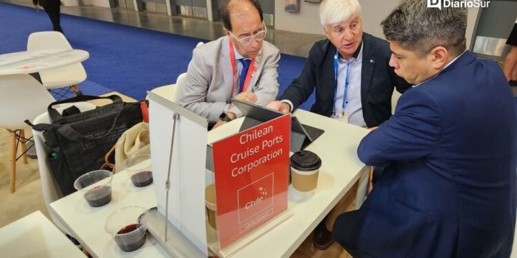 Emporcha y autoridades destacan promoción de la región y sus puertos en feria de cruceros Seatrade