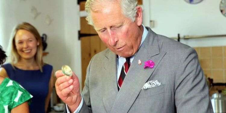 Royal Family are 'banned' from eating four foods, including two very common items