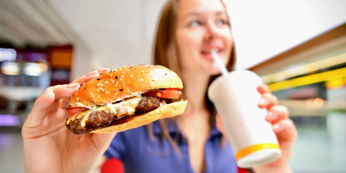 Junk food diet triggers lasting changes in the brain • Earth.com