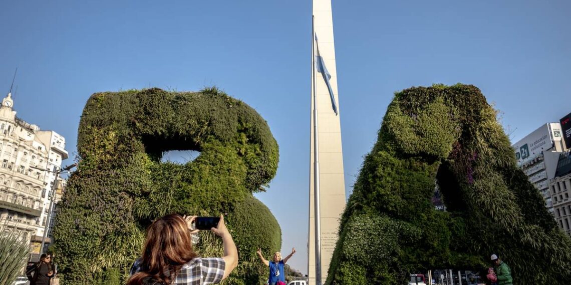 País ya no es atractivo para el turismo; medidas de Milei le pegan al sector – El Financiero