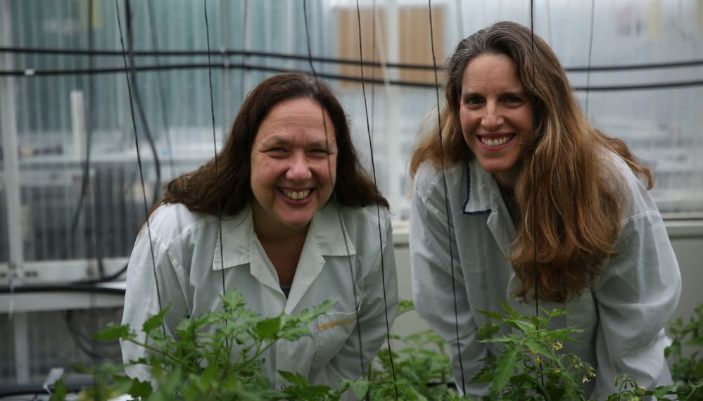 Finally Foods cofounders Dr Basia Vinocur (left) and Dafna Gabbay (right).