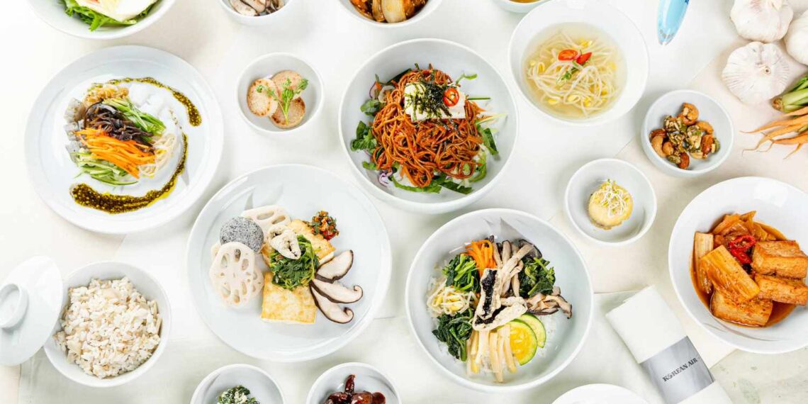 2024 Best Airlines for Food and Drinks
