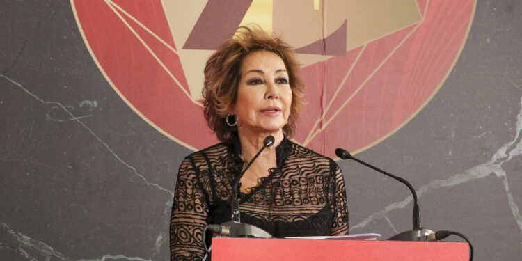 La pulla de Ana Rosa a Sánchez a costa de sus viajes