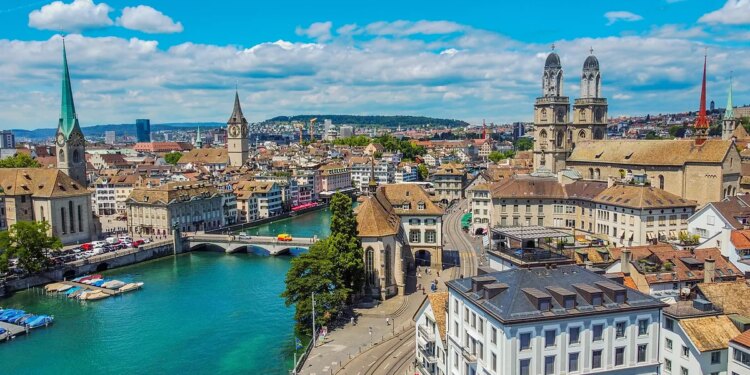 las mejores escapadas entre rutas del vino, playas de postal y hoteles de capricho