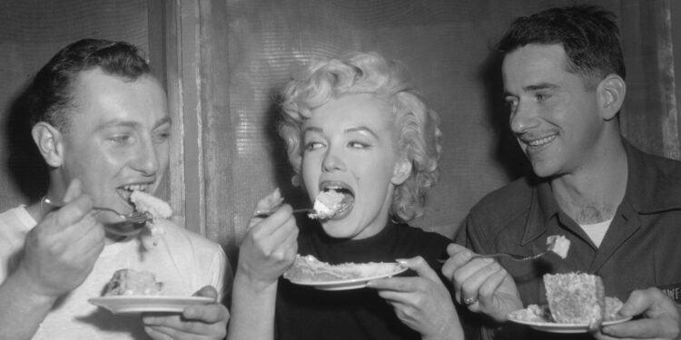 14 Foods And Drinks Marilyn Monroe Loved