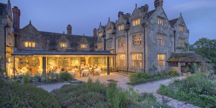 15 Best Restaurants in the UK