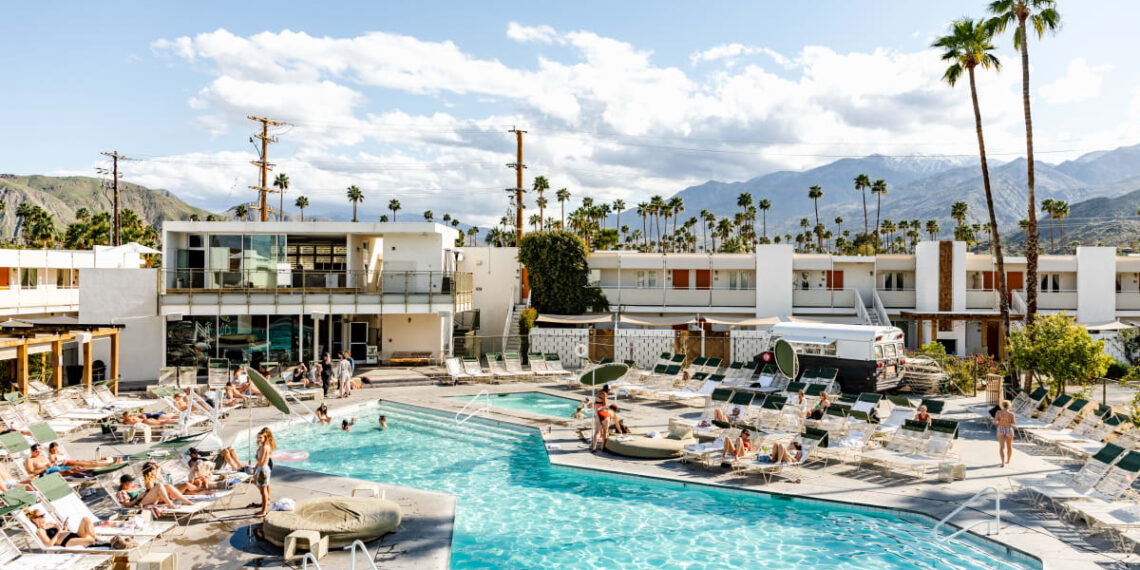 The 25 Best Restaurants & Bars In Palm Springs - Los Angeles