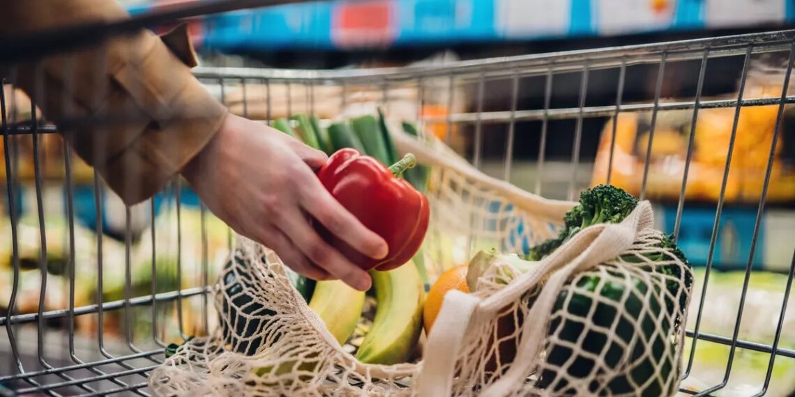 Experts say eat these foods to cut cancer and dementia risk