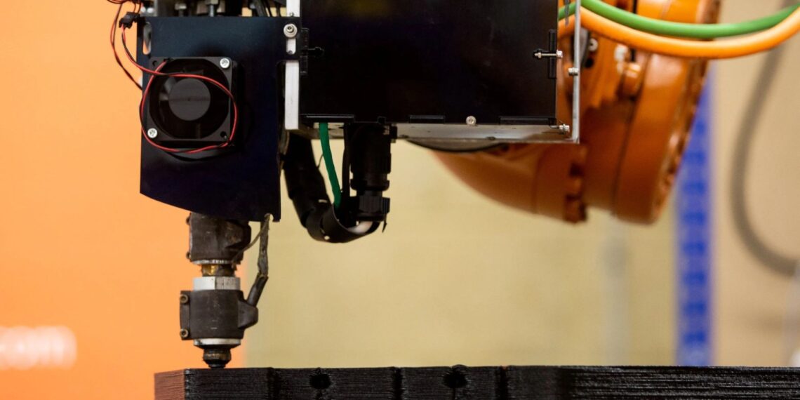 Brits believe they'll be eating 3D-printed foods, meals in powder-form and dishes made from ALGAE in future