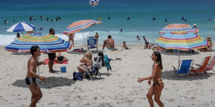 Los viajes aportarán la cifra récord de US$11,1 billones a la econo...