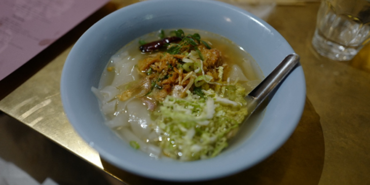 I tried gourmet food prepared from chicken feathers. Here’s how it’s made – and what it tasted like