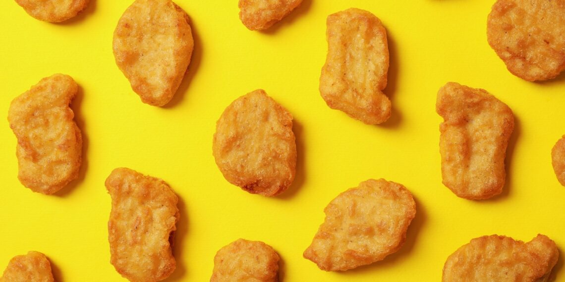 Study: Ultra-processed food consumption and chronic kidney disease risk: a systematic review and dose–response meta-analysis. Image Credit: AtlasStudio / Shutterstock