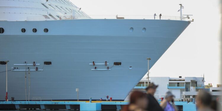 Se reanudan las relaciones entre Puerto Rico e importante asociación de cruceros