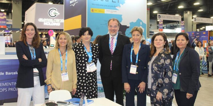 Barcos más sostenibles, más nuevos y de menor tamaño: las claves de la temporada de cruceros 2024 en el Port de Barcelona - Infopuertos