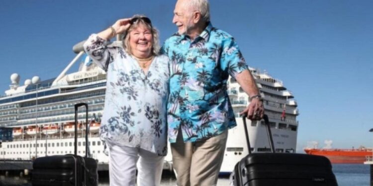Una pareja de jubilados cambia el geriátrico por hacer 51 cruceros seguidos: "Es más barato"