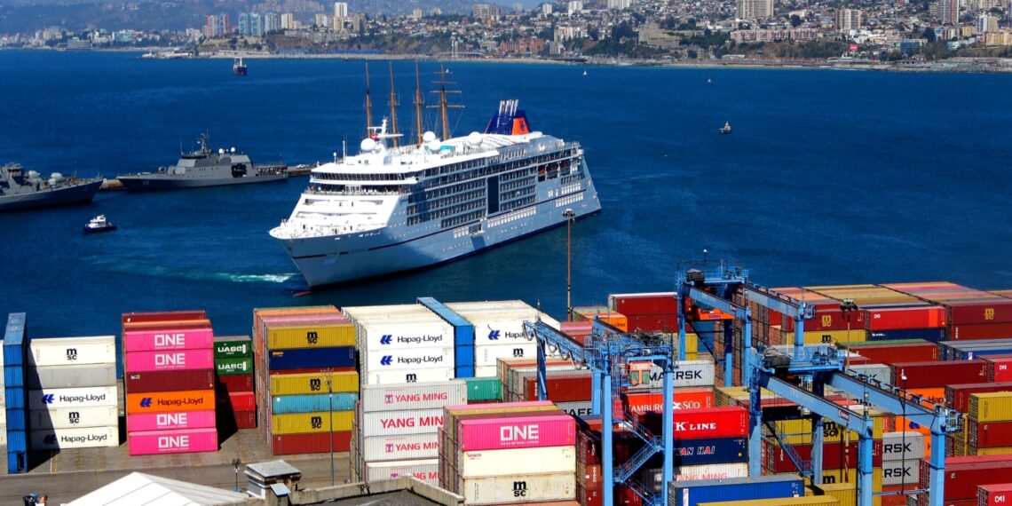Confirman que Valparaíso tendrá recaladas de cinco nuevas naves en la temporada 2024-2025
