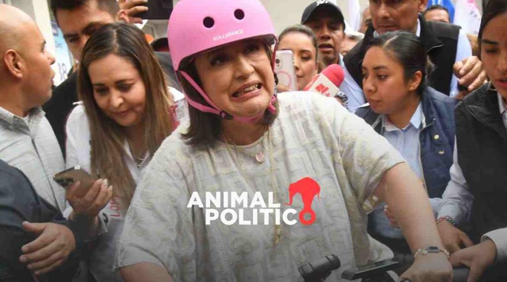 Xóchitl Gálvez intenta pega de calcomanías en el sur de la CDMX; el caos vial la obliga a abandonar el crucero