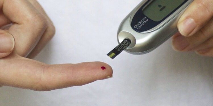 Will eating sugary foods last avert glucose spikes?