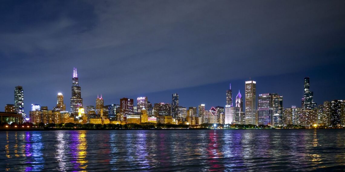 Chicago Restaurants With The Best Skyline Views of Lake Michigan