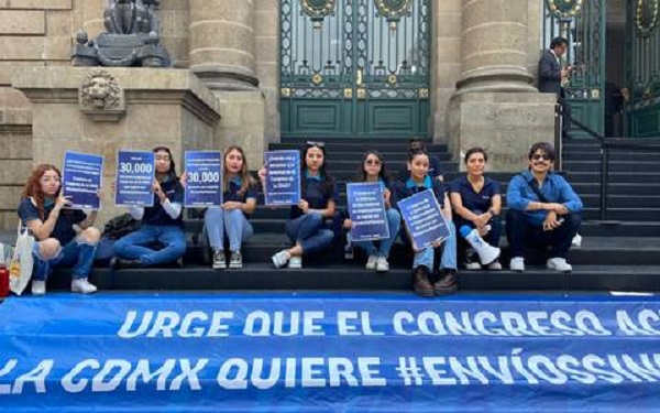 Exigen a Congreso de CDMX aprobar ley contra la contaminación plástica del comercio electrónico