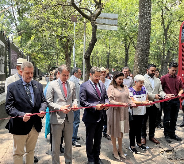 Epson se une a la Conmemoración de los 85 Años del Exilio Español en compromiso con la Cultura y la Fotografía