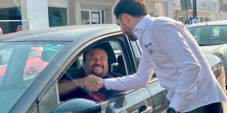 Agustín Dorantes recorre crucero de avenida Constituyentes y avenida Vizcaínas