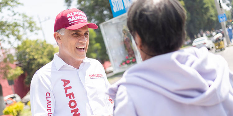 Alfonso Sánchez recibe el respaldo ciudadano en las calles y cruceros de la capital