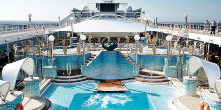 Barcala invita a Alicante a los cruceros que no vayan a Valencia