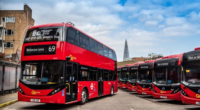 BYD se compromete con los viajes ecológicos tras lanzamiento en Londres de autobús eléctrico de dos pisos
