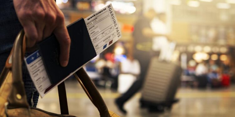 TRUCO NO PERDER MALETA AVIÓN | Apúntate este truco para la maleta la próxima vez que viajes en avión: nunca más la perderás