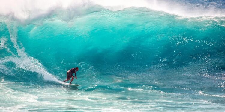 Los cinco mejores destinos para los surfistas