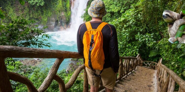 Ticos buscan atraer turistas de Estados Unidos para la temporada verde