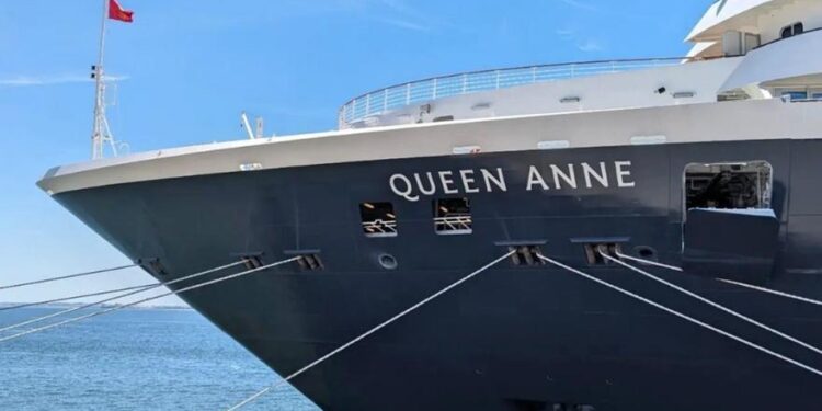 Así es el lujoso crucero que hace escala en Las Palmas de Gran Canaria