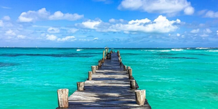 ¿Cuáles son los mejores lugares para viajar en verano 2024?