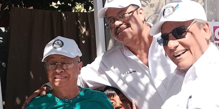 Equipo de México Republicano intensifica campaña en cruceros de Ciudad Juárez - ADN