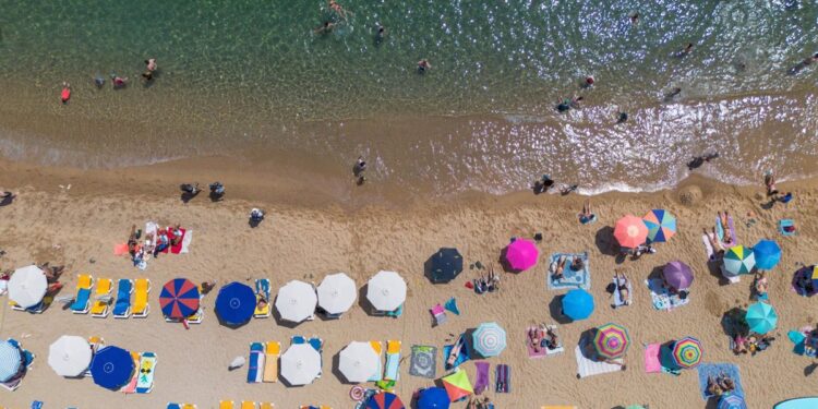 Acave impulsa la incorporación de la IA en la actividad diaria de las agencias de viajes