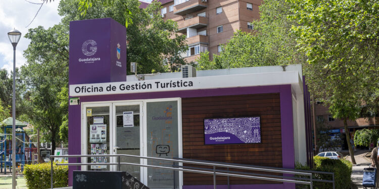 La región enseña su potencial como destino a 80 operadores europeos