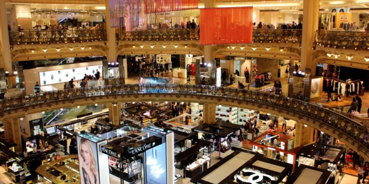 Destinos perfectos si lo tuyo es ir de shopping