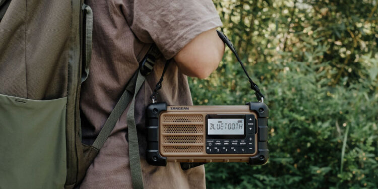 Sangean MMR-99, una radio todoterreno ideal para los viajes en bici, las vacaciones y las aventuras al aire libre