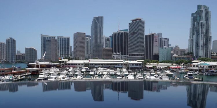 Port Miami fue elegido mejor puerto base para cruceros de Estados Unidos en 2024