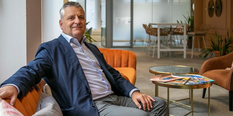 "Somos la primera empresa que vende grandes viajes online"