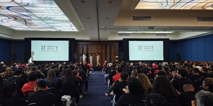 Puerto Vallarta fue sede del 31er Encuentro Turístico IMACOP